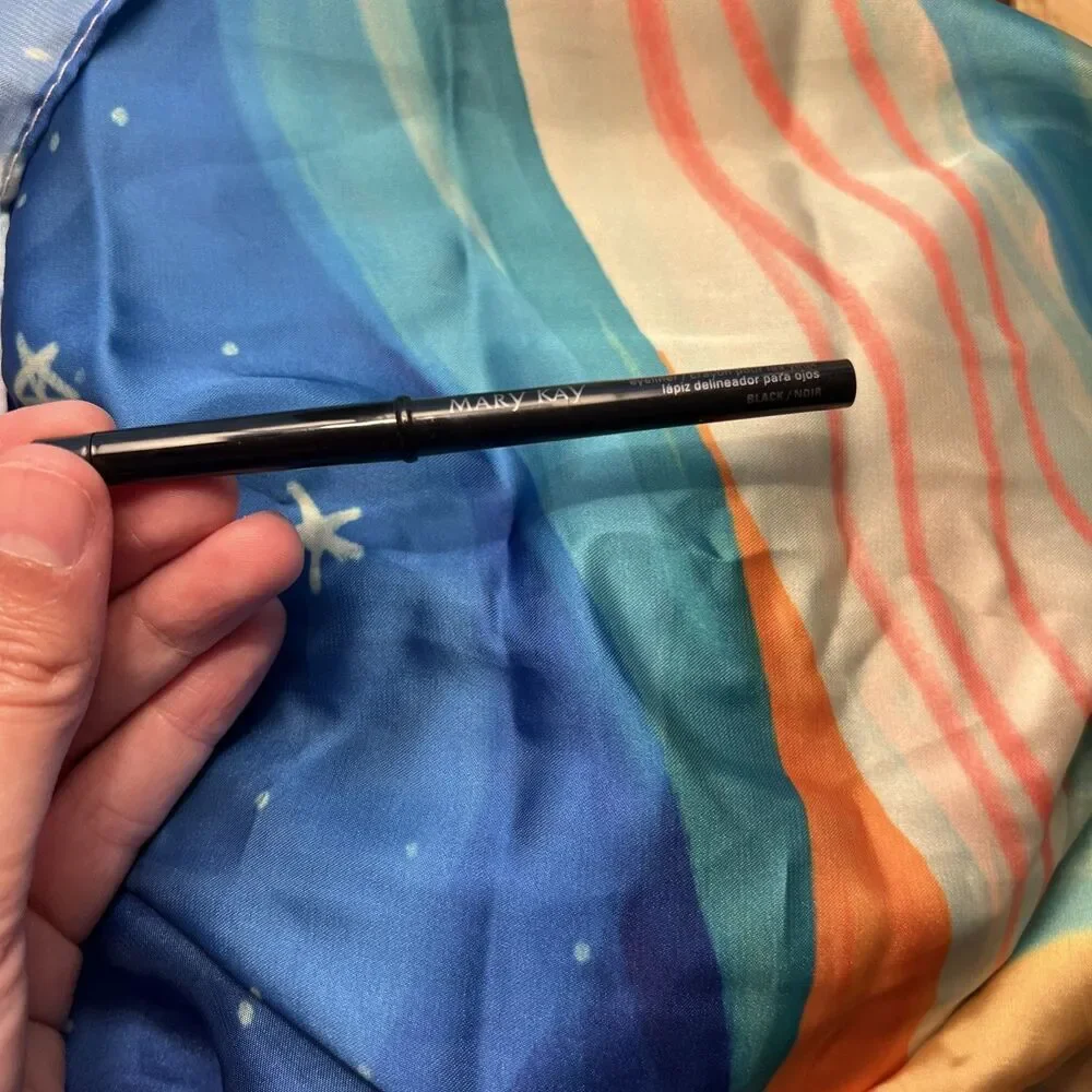 Mary Kay Eyeliner Crayon MK Black 090136 Retired New‎ in Box NOIR .01oz/.28g